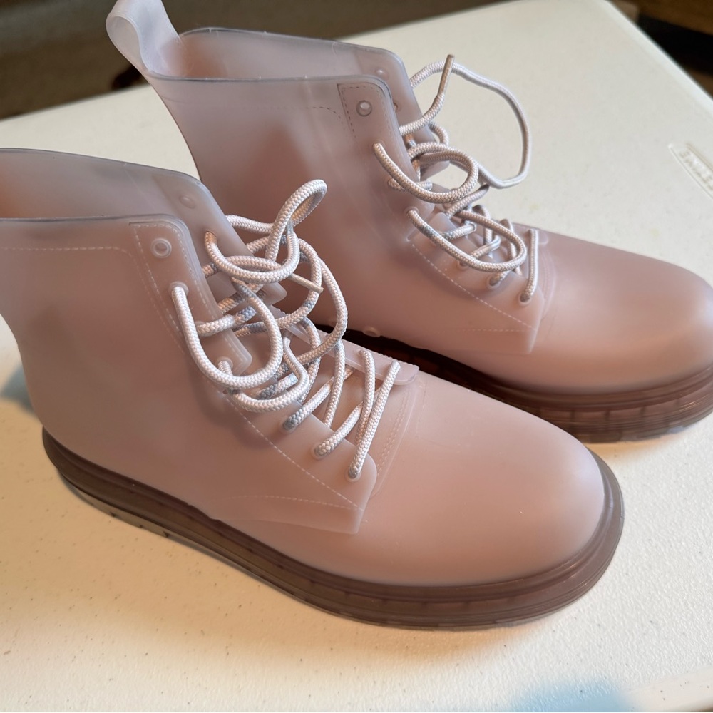 Women’s Melissa Jelly Boots Size 10